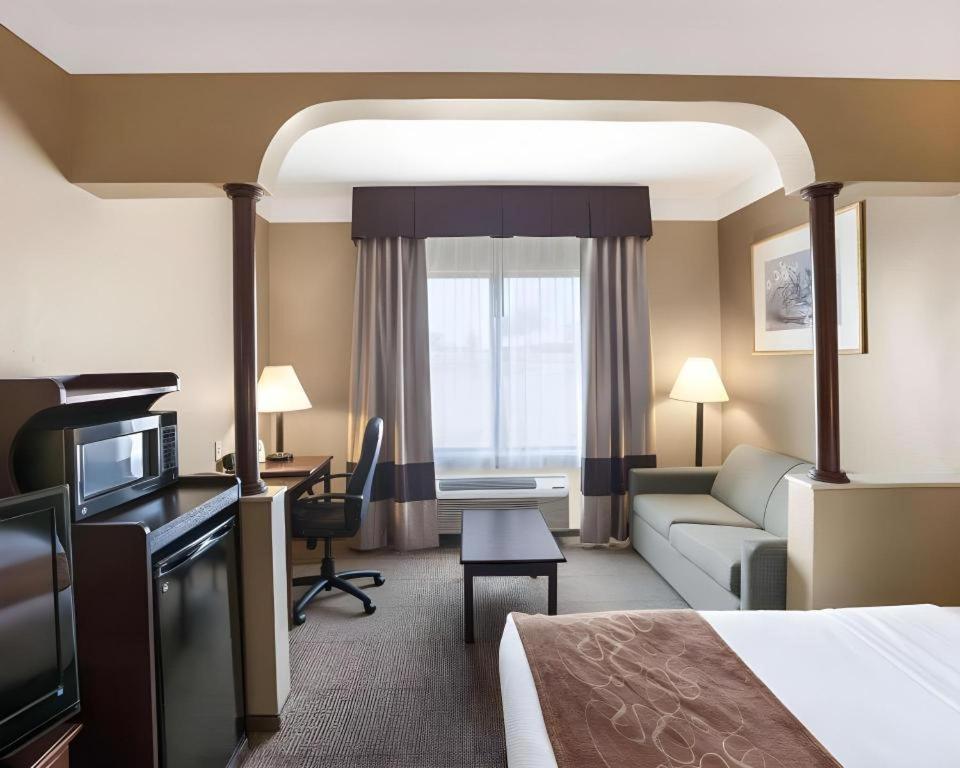 Comfort Suites Plainview Esterno foto
