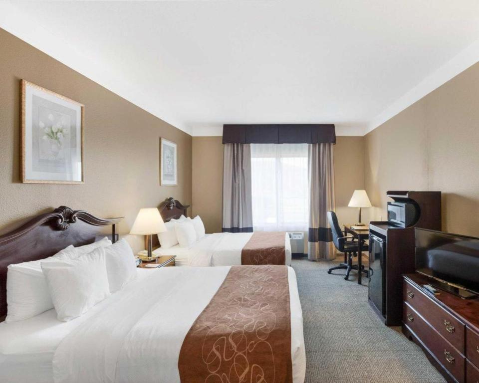 Comfort Suites Plainview Esterno foto