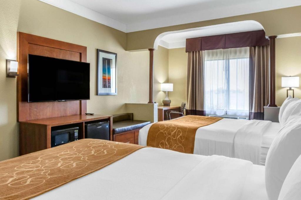 Comfort Suites Plainview Esterno foto