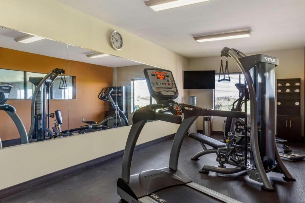Comfort Suites Plainview Esterno foto