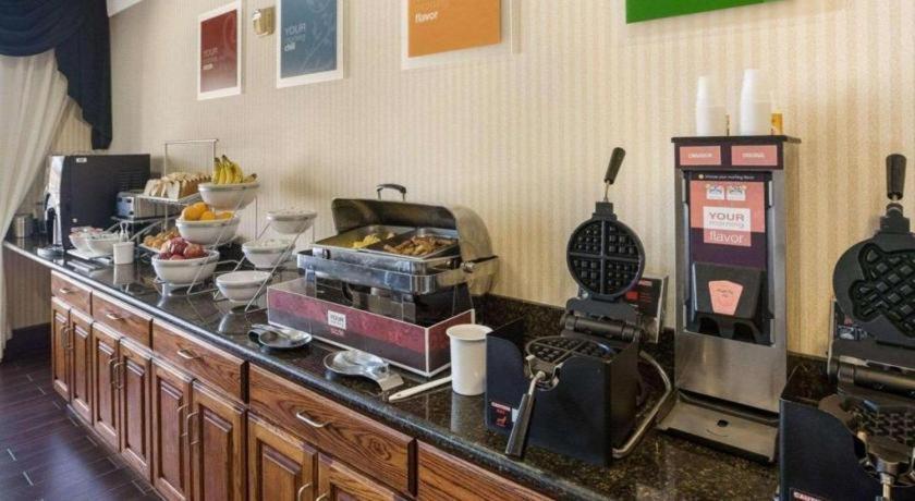 Comfort Suites Plainview Esterno foto