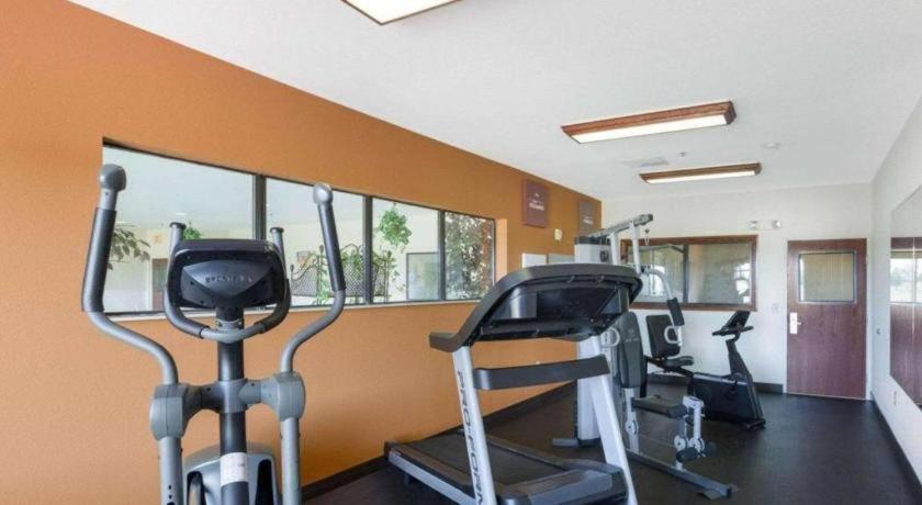 Comfort Suites Plainview Esterno foto