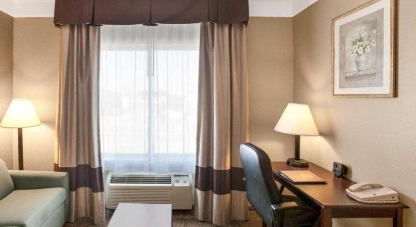 Comfort Suites Plainview Esterno foto
